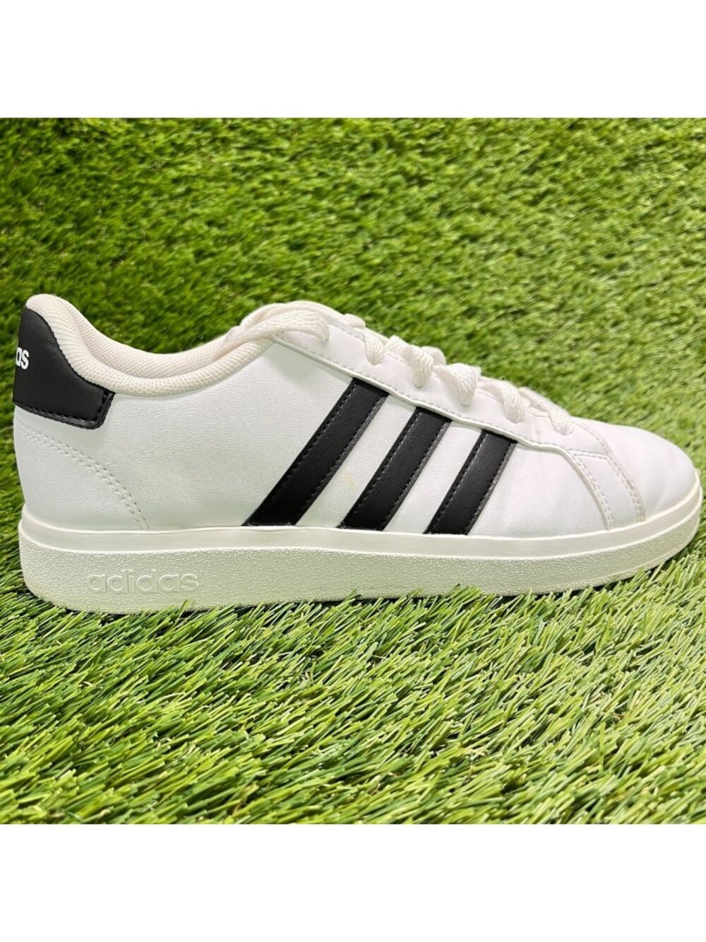 Adidas Grand Court 2.0 Boys Size 5Y White Black Athletic Leather Shoes Sneakers